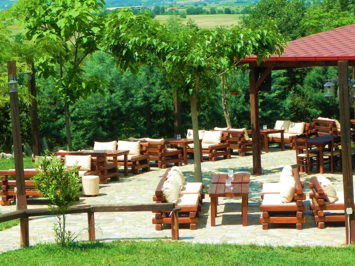 Metohi Hotel Mariolata Exterior photo